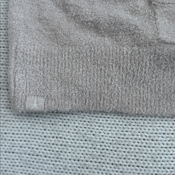 Barefoot Dreams CozyChic Lite Hoodie Sweater Size Medium - Picture 3 of 7